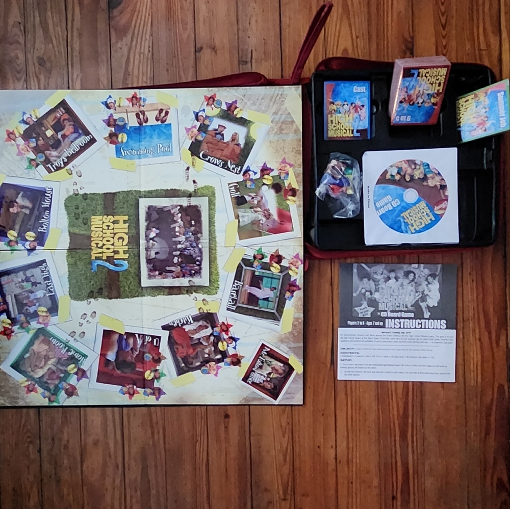 Disney High School Musical 2 CD Board Game with Portfolio Case Music & Trivia.. - Picture 5 of 7